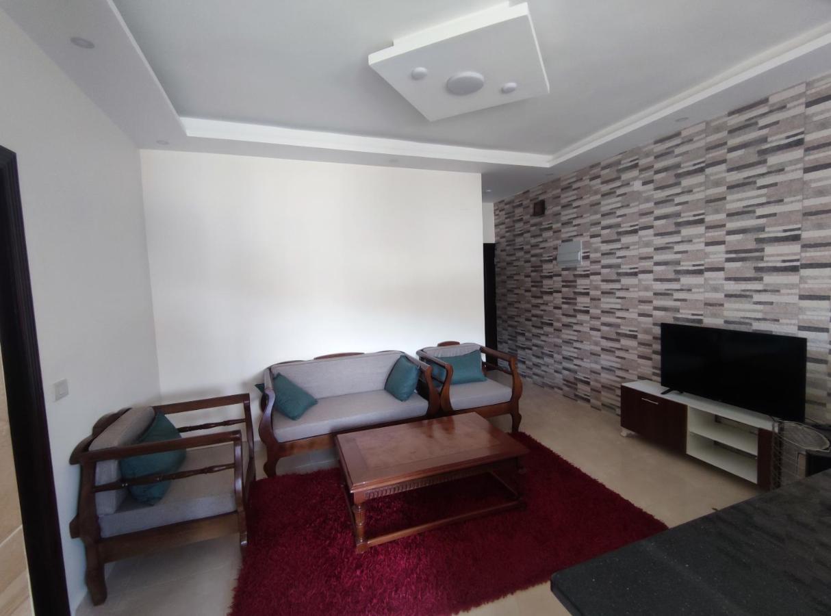 Red Rose City Apartment Wadi Musa Exteriör bild